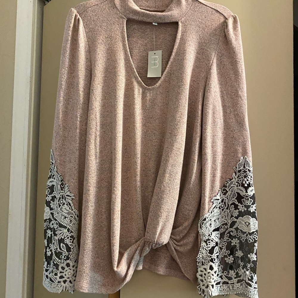 NWT Maurices Top